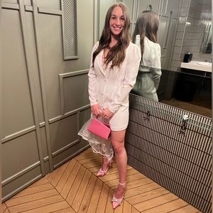 Meet your Posher, Julia